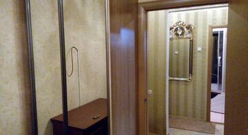 Фото номера Стандартные апартаменты с 3 спальнями: Кроноцкая 12 Апартаменты 5 Звезд г. Петропавловск-Камчатский 9